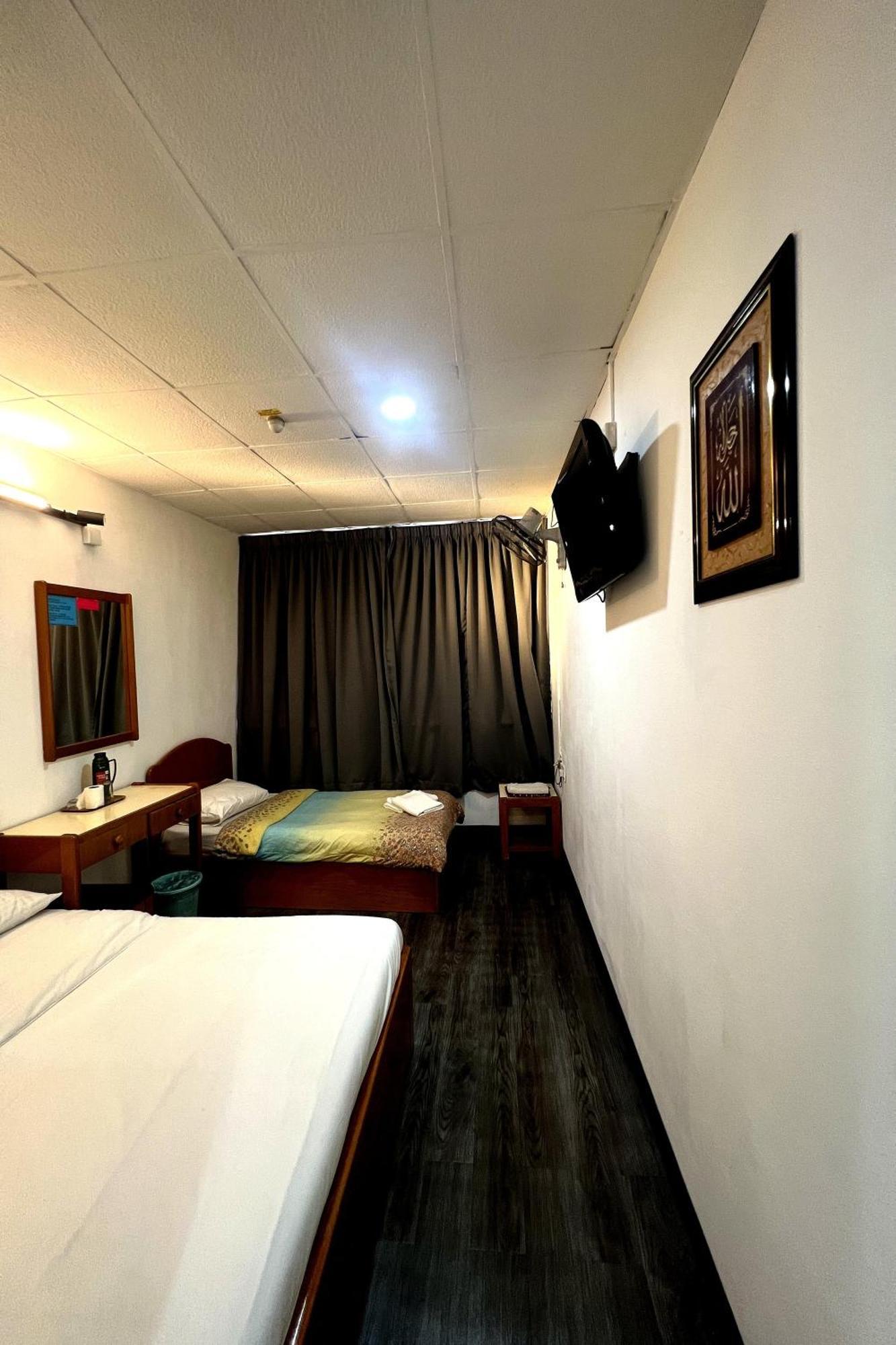 Madani Muslim Hotel Cameron Highland Cameron Highlands Esterno foto